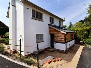 Questant Lodge- click for photo gallery